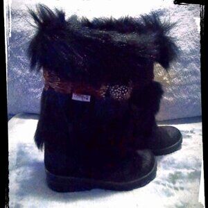 BearPaws Fur Boots Size 6